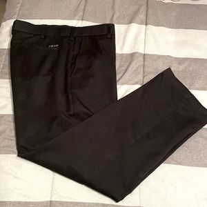 Men’s black golf pants